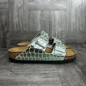 Birkenstock Arizona Women's size 6/EURO 37 Gator Gleam Two Strap Green Sandal